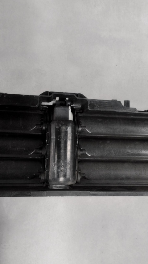 ŻALUZJA ROLETA CHŁODNICY DOLNA BMW 5 G60 G61 2023- LIFT G6X OEM 5A09B57