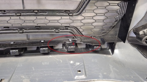 Zderzak przód przedni BMW X1 U11 M-Pakiet 22-26 / + ślizgi