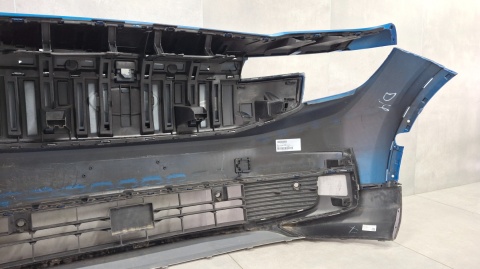 Zderzak przód przedni Ford Explorer EV ELEKTRYK 24- / + wzmocnienie
