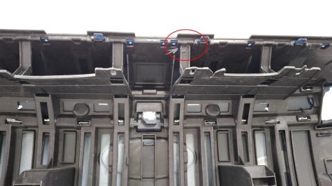 Zderzak przód przedni Ford Explorer EV ELEKTRYK 24- / + wzmocnienie