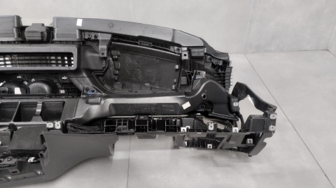 DESKA ROZDZIELCZA KONSOLA KOKPIT VW PASSAT B9 2024- EUROPA