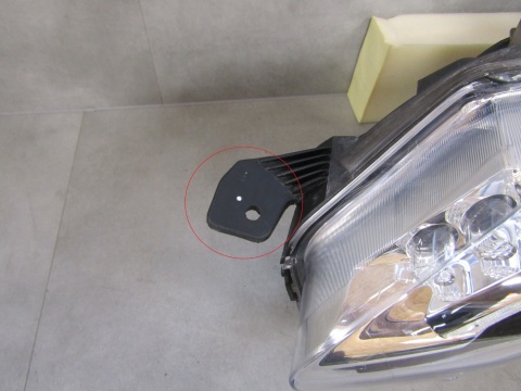 LAMPA PRZÓD TOYOTA PROACE 2 II KSENON NIESKRĘTNY 16-23 LH 9808589980-00