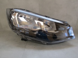 LAMPA PRZÓD VW CADDY 2K8 IV ZWYKŁA 20- RH PRAWA