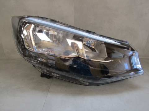 LAMPA PRZÓD VW CADDY 2K8 IV ZWYKŁA 20- RH PRAWA