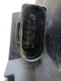 LAMPA PRZÓD VW CADDY 2K8 IV ZWYKŁA 20- RH PRAWA