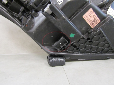 LAMPA PRZÓD KIA CEED 3 III LIFT ZWYKŁA SOCZEWKA CZARNA 21- LH 92101J7051
