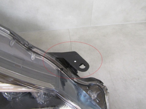 LAMPA PRZÓD TOYOTA YARIS 3 III LIFT ZWYKŁA SOCZEWKA Z LED 14-17 RH PRAWA