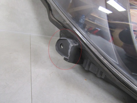 LAMPA PRZÓD TOYOTA YARIS 3 III LIFT ZWYKŁA SOCZEWKA Z LED 14-17 RH PRAWA