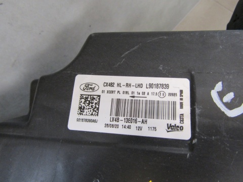 LAMPA PRZÓD FORD KUGA MK3 III FULL LED RH 19-24 LV4B-13E016-AH