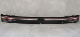 LAMPA BLENDA TYLNA ŚRODKOWA W KLAPĘ VOLKSWAGEN PASSAT B9 24- 3J0945303