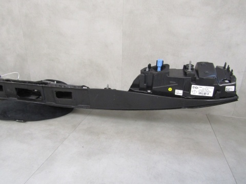 LAMPA BLENDA TYLNA ŚRODKOWA W KLAPĘ VOLKSWAGEN PASSAT B9 24- 3J0945303