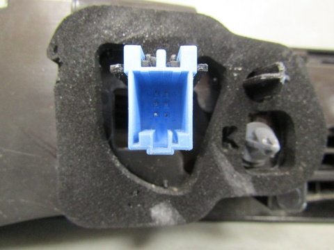 LAMPA BLENDA TYLNA ŚRODKOWA W KLAPĘ VOLKSWAGEN PASSAT B9 24- 3J0945303