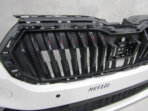 Zderzak przód przedni Skoda Fabia IV 4 6VA 21- / + Podłoga