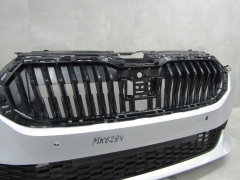 Zderzak przód przedni Skoda Fabia IV 4 6VA 21- / + Podłoga