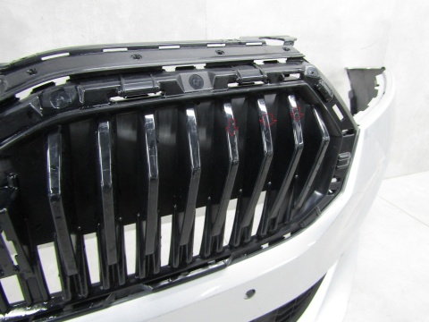 Zderzak przód przedni Skoda Fabia IV 4 6VA 21- / + Podłoga