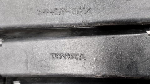 KRATKA ATRAPA ZDERZAKA DÓŁ TOYOTA COROLLA E170 E17 USA 14-16 OEM 53112-02640