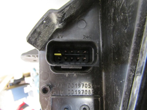LAMPA PRZÓD CITROEN JUMPY III 3 16-23 VIVARO ZWYKŁA 19-23 RH 9808567680