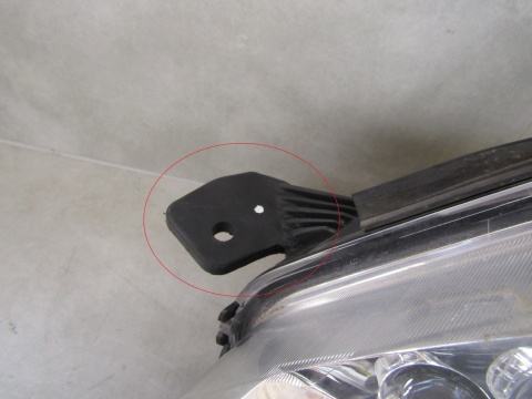 LAMPA PRZÓD TOYOTA PROACE 2 II KSENON NIESKRĘTNY 16-23 LH 9808589980-00