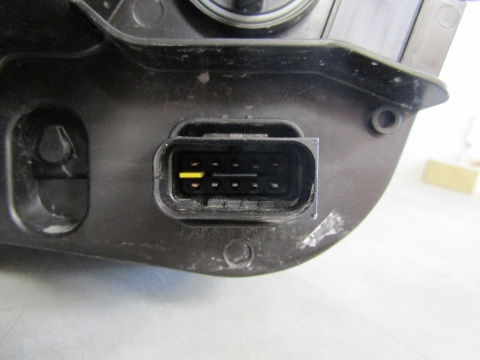 LAMPA PRZÓD TOYOTA PROACE 2 II KSENON NIESKRĘTNY 16-23 LH 9808589980-00