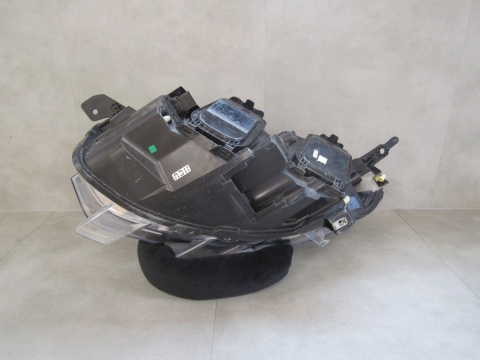 LAMPA PRZÓD CITROEN JUMPY III 3 16-23 VIVARO ZWYKŁA 19-23 RH 9808567680