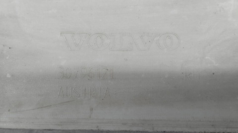 Listwa progowa prawa Volovo XC60 R Design 08-17