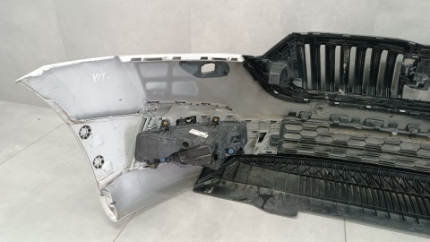 Zderzak przód przedni Skoda Octavia 4 IV 5E3 19-23 /+ podłoga + halogeny
