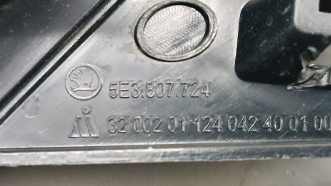 Zderzak przód przedni Skoda Octavia 4 IV 5E3 19-23 /+ podłoga + halogeny