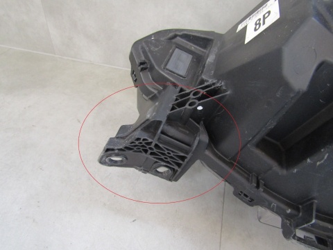LAMPA PRZÓD RENAULT TALISMAN ZWYKŁA SOCZEWKA Z LED RH PRAWA 15-20 260108543R