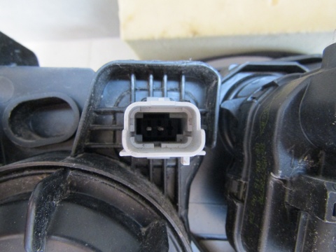 LAMPA PRZÓD RENAULT TALISMAN ZWYKŁA SOCZEWKA Z LED RH PRAWA 15-20 260108543R