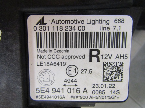 LAMPA PRZÓD SKODA OCTAVIA IV FULL LED 19-24 RH PRAWA 5E4941016A