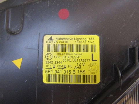 LAMPA PRZÓD SKODA OCTAVIA 3 III KSENON SKRĘTNY 12-16 LH LEWA 5E1941015B