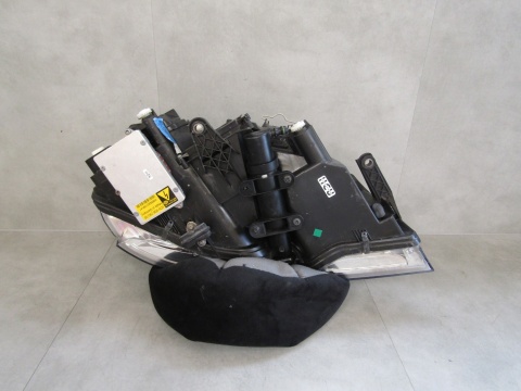 LAMPA PRZÓD SKODA SUPERB I KSENON NIESKRĘTNY LH LEWA 01-06 3U1941009C