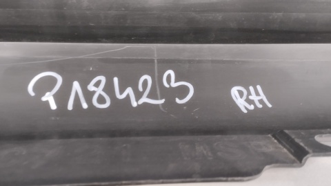 Listwa progowa prawa BMW 3 G20 G21 M Pakiet 18- sedan kombi