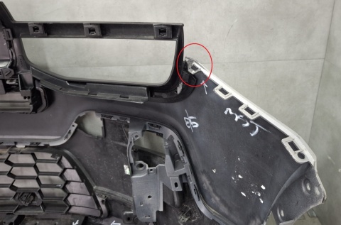 Zderzak przód przedni Jeep Avenger 23-