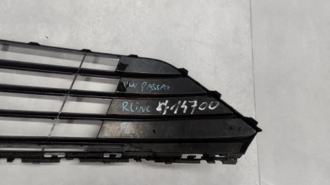 KRATKA ZDERZAKA ŚRODKOWA CHROM VW PASSAT B8 GTE 14-19 OEM 3G0853677B