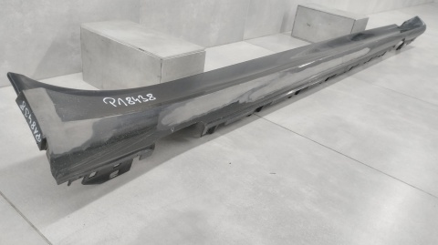 Listwa progowa prawa Audi E Tron GT RS 4J 20- 4j3
