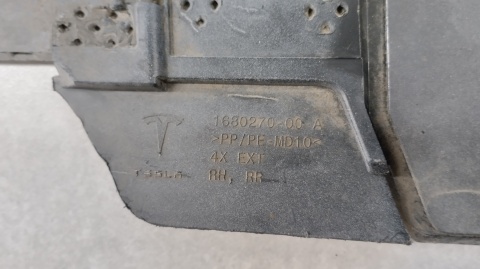 Listwa progowa prawa Tesla S Lift 21- próg 1680270-00-A