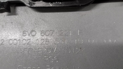 Zderzak przód przedni Skoda Fabia 3 III 6V0 Lift 18-21