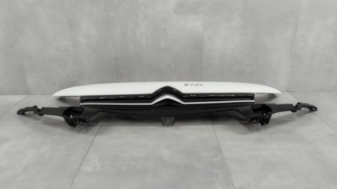 ATRAPA GRIL KRATKA CITROEN BERLINGO IV 18-26 ATRAPA GRIL CITROEN BERLINGO IV 18-26 9816779080 99899495 OEM OEM