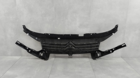 ATRAPA GRIL KRATKA CITROEN BERLINGO IV 18-26 ATRAPA GRIL CITROEN BERLINGO IV 18-26 9816779080 99899495 OEM OEM