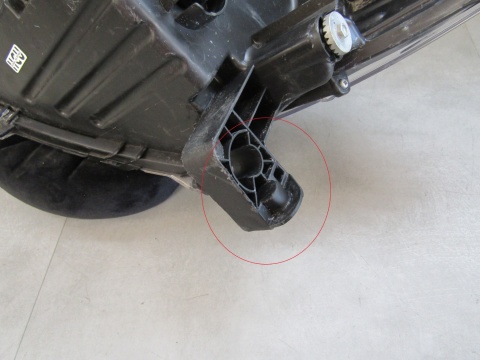 LAMPA PRZÓD TOYOTA COROLLA CROSS LED 20- RH PRAWA HASCO 16-183