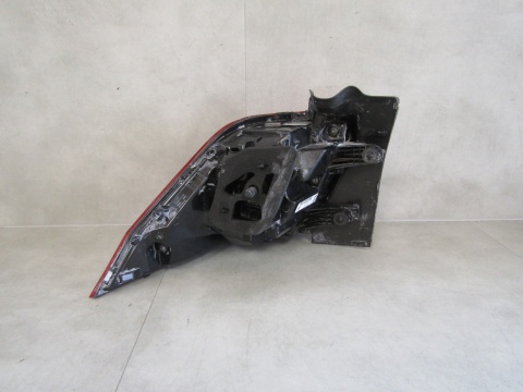 LAMPA TYŁ TYLNA VOLKSWAGEN TIGUAN II LIFT 5NA IQ LIGHT 20-14 RH PRAWA 5NA945208J
