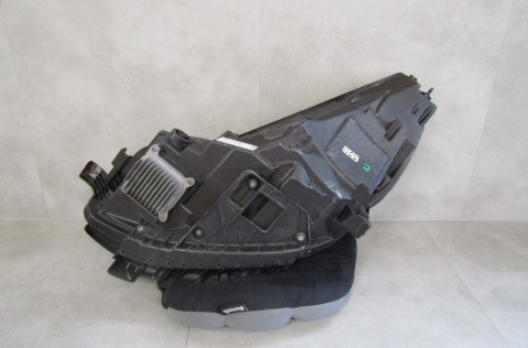 LAMPA PRZÓD TESLA 3 Y LIFT FULL LED 20- RH PRAWA 1514953