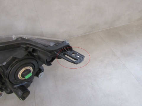 LAMPA PRZÓD NISSAN QASHQAI J11 LIFT ZWYKŁA SOCZEWKA Z LED RH 17-21 100-19009
