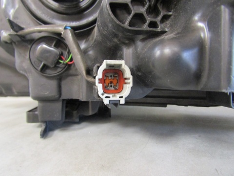 LAMPA PRZÓD NISSAN QASHQAI J11 LIFT ZWYKŁA SOCZEWKA Z LED RH 17-21 100-19009