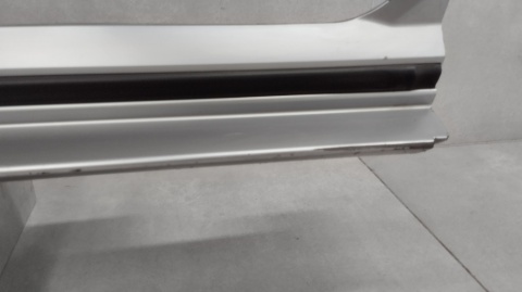 Listwa progowa lewa Hyundai Ioniq 5 21- próg