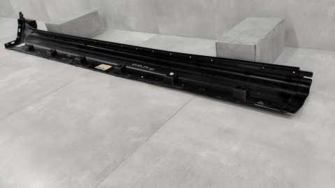 Listwa progowa prawa Volvo XC90 II 18- lift XC 90