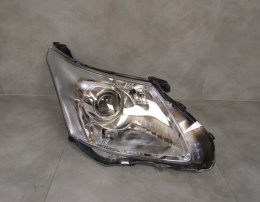 LAMPA PRZÓD TOYOTA AVENSIS T27 III ZWYKŁA SOCZEWKA RH PRAWA 09-11 H279GR-DE