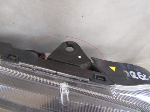 LAMPA PRZÓD SUBARU IMPREZA 3 III ZWYKŁA SOCZEWKA RH PRAWA 07-11