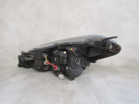 LAMPA PRZÓD TOYOTA YARIS 3 III LIFT ZWYKŁA SOCZEWKA 14-17 RH PRAWA